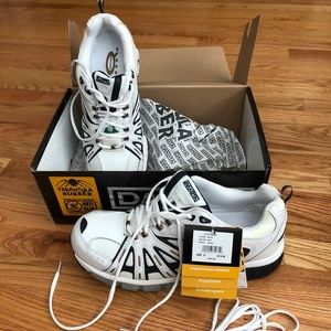 NWT Dakota Steel Toed Work Shoes.
